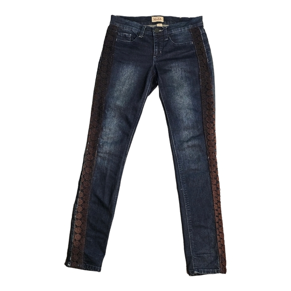 Mudd Womens Size 5 Side Flower Lace Low Rise Stretch Blue Denim Skinny Leg Jeans - Picture 1 of 11